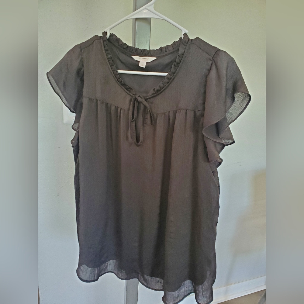 LC Lauren Conrad Ruffle V Neck Flowy Top